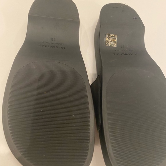 Balenciaga BB Pool Clogs / Slides- Women’s - Picture 4 of 11